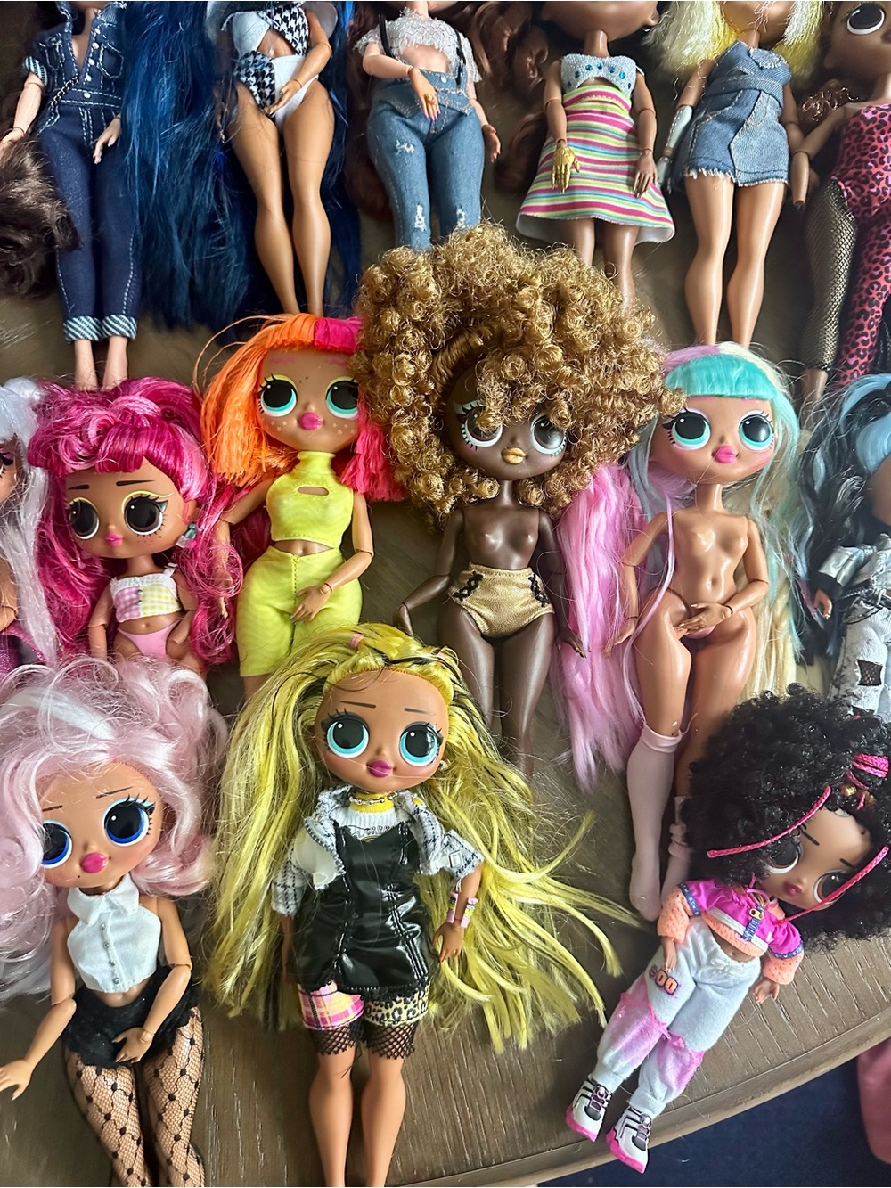 LOL Surprise Dolls Assortment - Mixed Colors - Picture 8 of 10